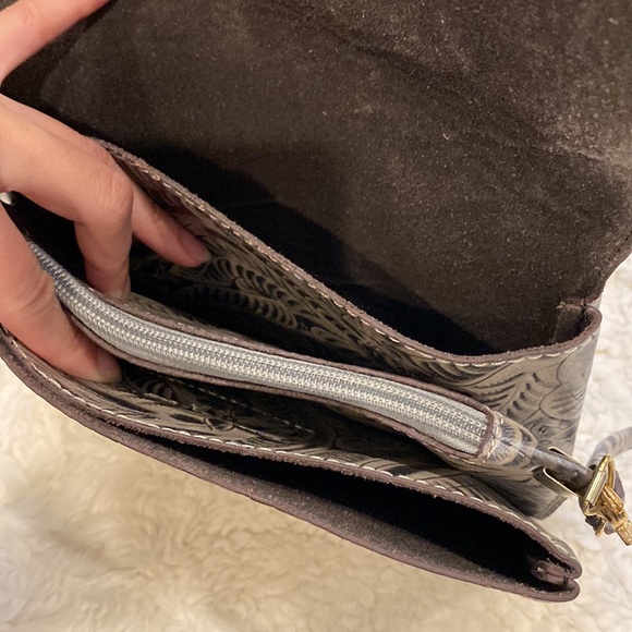 NWOT Street Level cross body bag - Picture 6 of 9